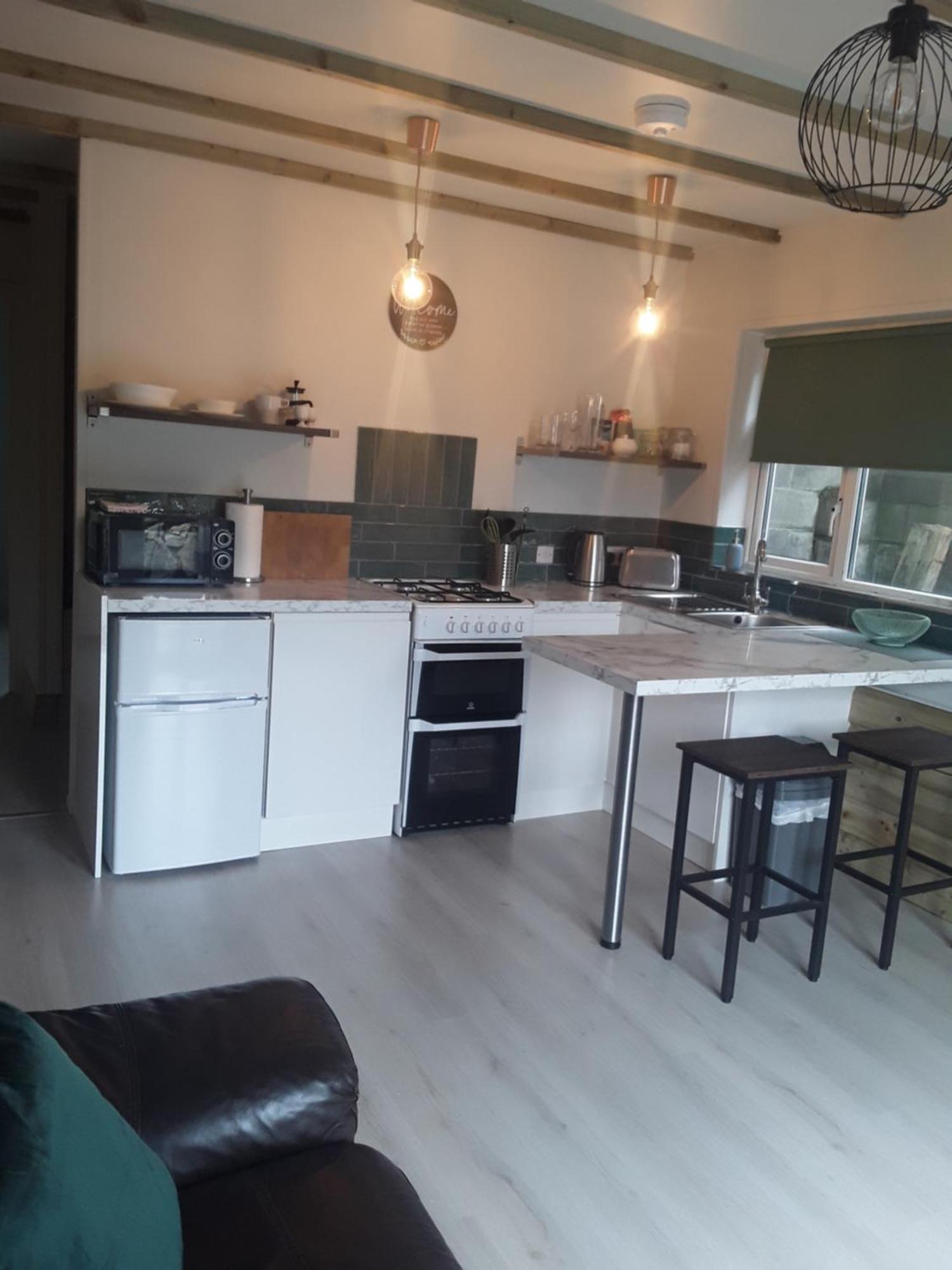 The Lodge Guesthouse Brittas Buitenkant foto
