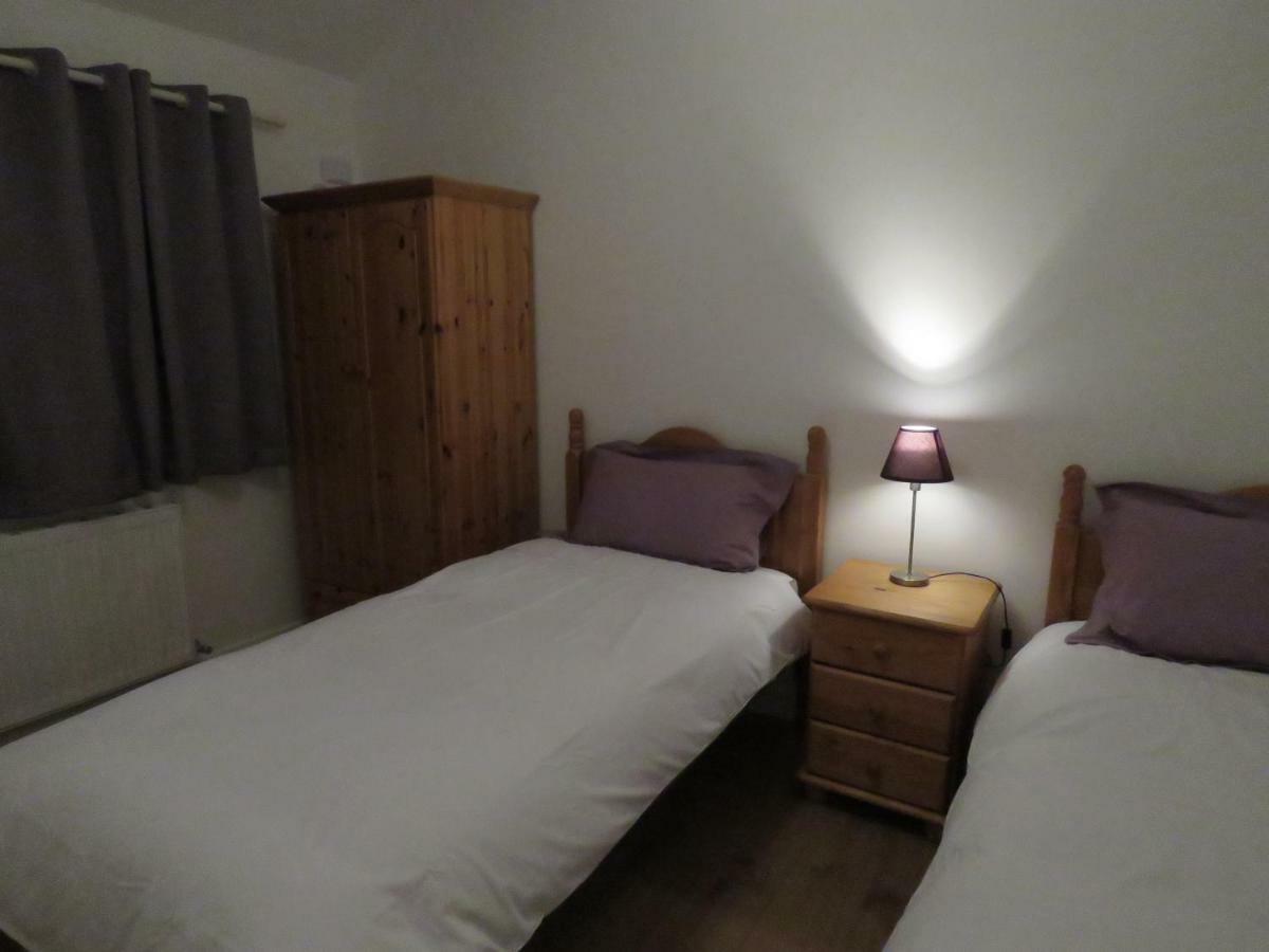 The Lodge Guesthouse Brittas Buitenkant foto