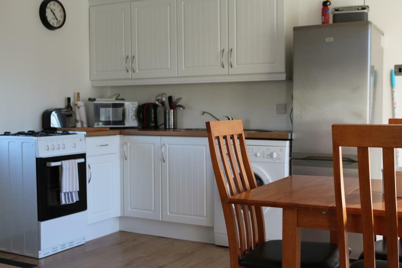 The Lodge Guesthouse Brittas Buitenkant foto