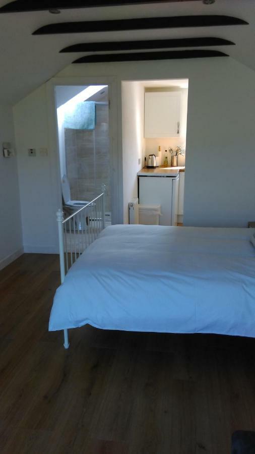 The Lodge Guesthouse Brittas Buitenkant foto